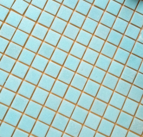 Imagen 2 de 8 de Venecitas Biseladas Celeste Claro 2x2. Aptas Pileta O Baño.