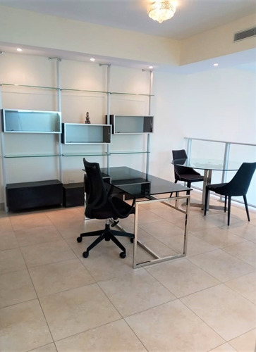 Imagen 3 de 14 de Penthouse Con Excelente Vista En Avenida Balboa Panama