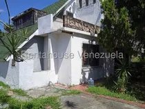 Comprar Casa Venta  Tipo Chalet 800 Mts Terreno, 200 De Construccion En Colinas De Guataparo Valencia Carabobo Leida Falcon Lf25-17384