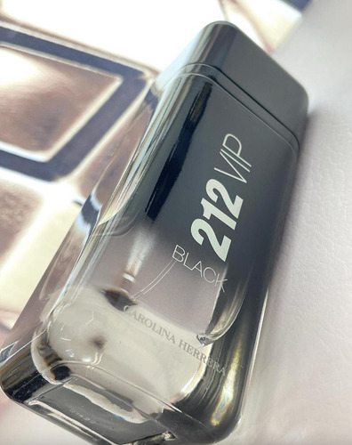 Perfume Carolina Herrera 212 Vip Black Edp 100 Ml