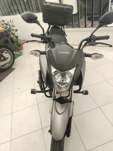 Vendo Moto Como Nueva.