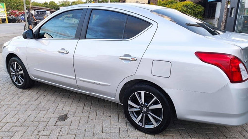 Nissan Versa 1.6 16v Flexstart Sl 4p Xtronic