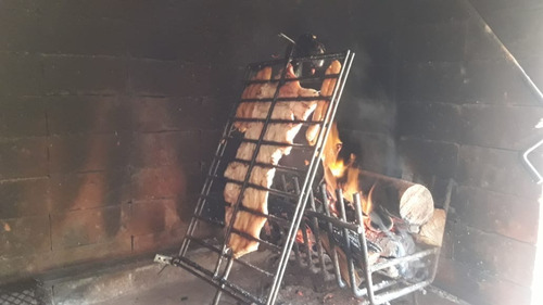 Imagen 2 de 2 de Asador Premium Brasas® 50x70 Varillas Sin Base - Pinche