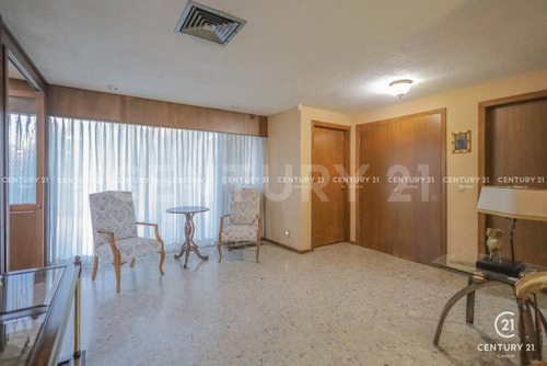 Imagen 9 de 18 de Casa En Renta En Lomas Del Santuario