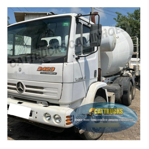 Imagem 2 de 13 de M.benz 2423 B