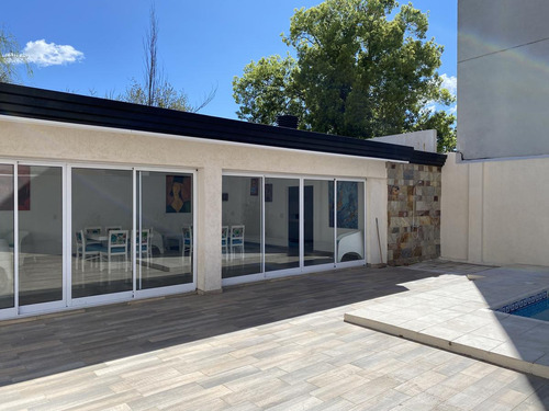 Excelente Departamento De 3 Ambientes A La Venta Lyon En Adrogué