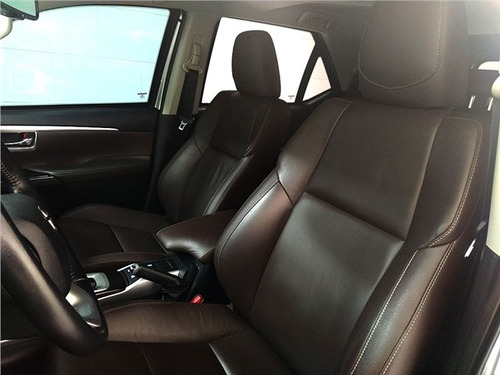 Imagem 5 de 14 de Toyota Hilux Sw4 2.7 Srv 7 Lugares 4x2 16v Flex 4p Automátic
