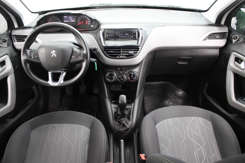 Peugeot 208 Activ 2017 La Plata 831