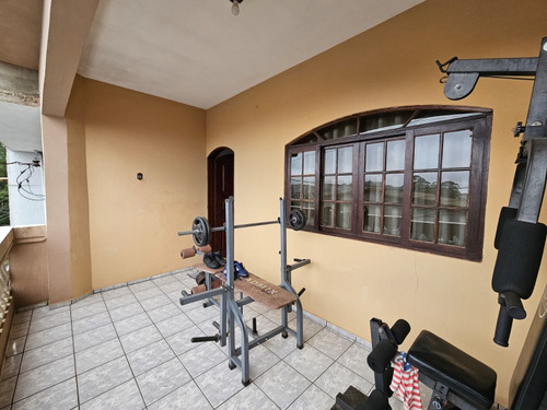 Casa De 3 Quartos E 4 Banheiros ,sendo Uma Suíte!!
