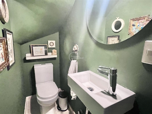 Casa En Venta De 6 Dorm. Condominio Los Trapenses