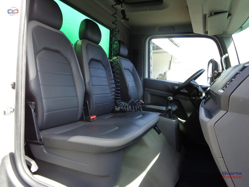 Vw 11180 Prime Baú Sider Com Plataforma