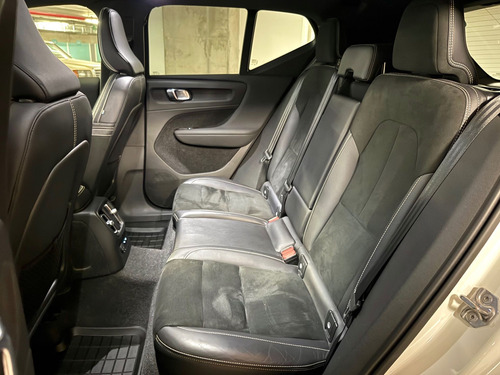 Volvo XC40 1.5 T5 R-Design Hybrid