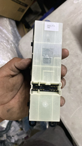 Control Maestro Switch Vidrios Eléctricos Frontier V6 05-19
