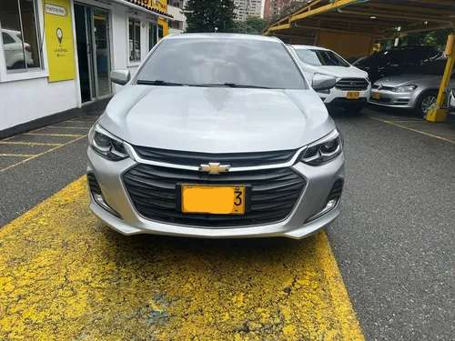 Chevrolet Onix 1.0T Premier Hatch At