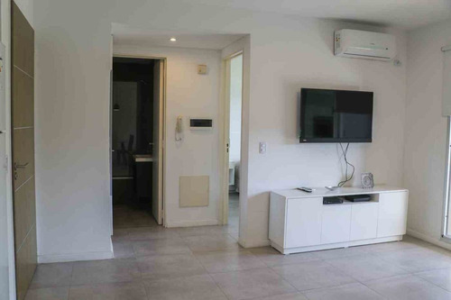 Departamento En Lagoon Pilar Con Cochera Y Jardin