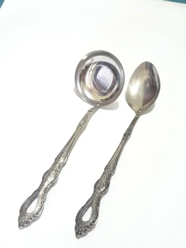 Cuchara Y Cucharon En Metal (Usado)
