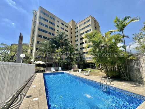 Potencial Apartamento En Venta En Santa Rosa De Lima, Excelente Urbanización Del Este De Caracas, Cuenta Con 323m2 Gi