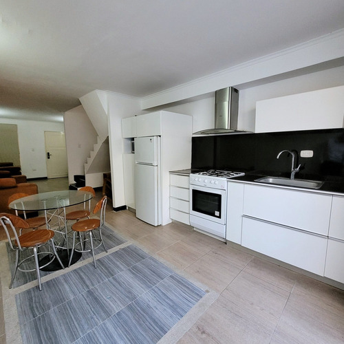 Imagen 6 de 13 de Townhouse Equipado/c.r Ciudad Real, Barcelona