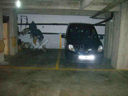 Imagen 5 de 6 de Excelente Cochera En Balvanera. Peron Al 2700. Gran Oportunidad