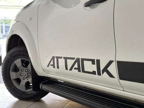 Nissan Frontier 2.3 Attack Cab. Dupla 4x4 Aut. 4p