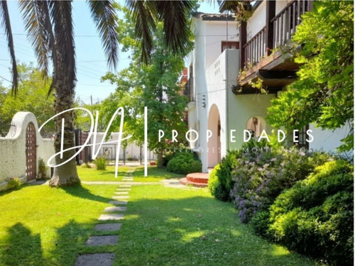 Preciosa Casa Estilo Neocolonial Español En Ñuñoa