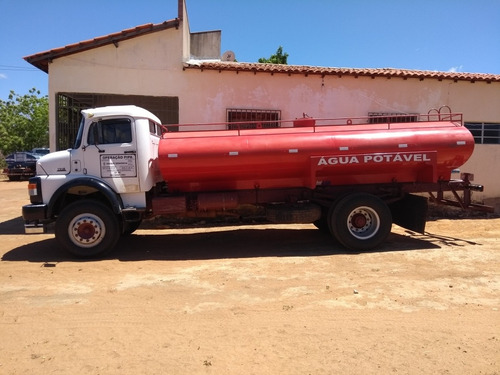 Mercedes Benz 1318