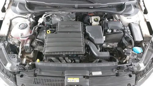Volkswagen Virtus 1.6 COMFORTLINE AUTO