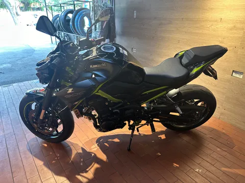 Kawasaki Z900