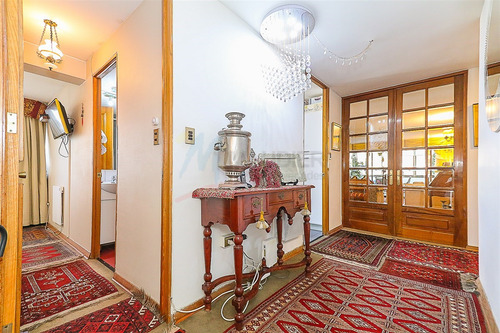 Departamento En Venta De 4 Dorm. En Providencia