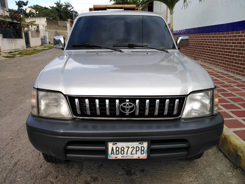Imagen 2 de 12 de Toyota Meru Sincronica 4x4