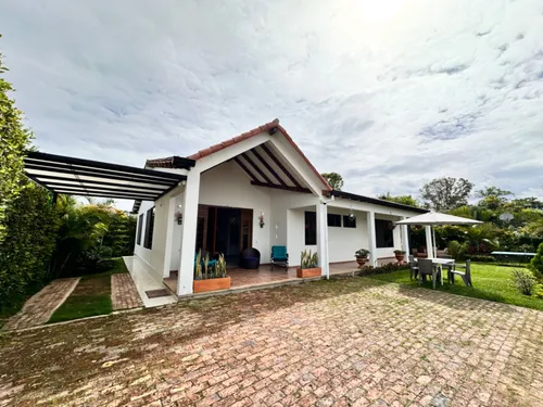 Casa Campestre En Venta En La Mesa. Cod V1460