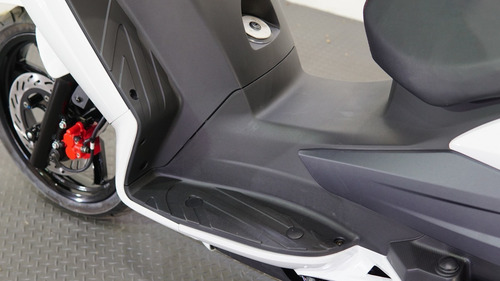 Sym Maxiscooter 300cc Citycom I Color Negro No Voge Sr4 Max