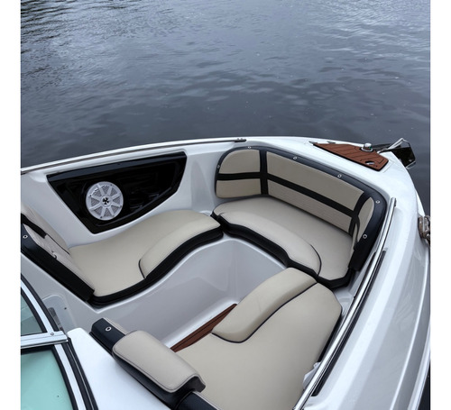 Focker 210 Fx. Nx Boats Ventura Onix Rossini Ross Bayliner