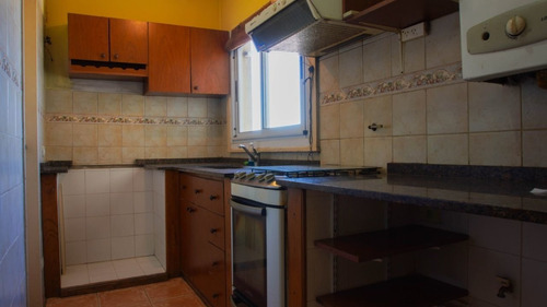 Imagen 5 de 14 de Departamento En Venta De 3 Ambientes Al Frente - Lanús Oeste