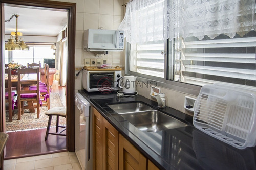 Departamento En Venta, 3 Dormitorios Con Linda Vista Al Mar.-ref:2510