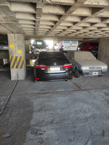 Imagen 2 de 6 de Cochera En Venta