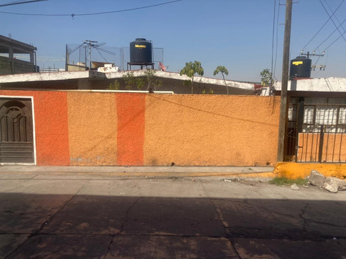 Casa En Esquina A 2 Calles De Carretera Mex - Toluca En Naucalpan