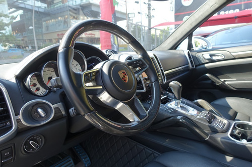Imagen 6 de 13 de Porsche Cayenne Turbo S 2016