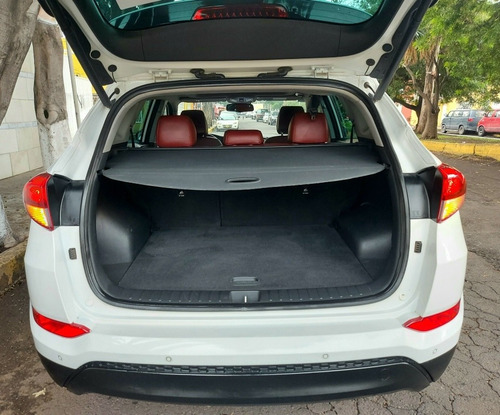 Imagen 7 de 15 de Hyundai Tucson 2018 2.0 Limited Tech At