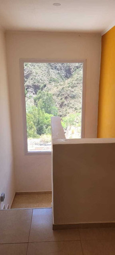 Imagen 8 de 12 de Casa De Vacaciones En Reyunos 1