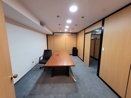 Imagen 4 de 15 de Piso De Oficina, 100m2, Seguridad, En Venta, Microcentro!