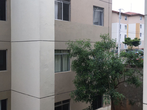 Imagem 3 de 14 de Apartamento Com 2 Dormitórios À Venda Com 96.8m² Por R$ 125.000,00 No Bairro Santa Cândida - Curitiba / Pr - Ap 2012