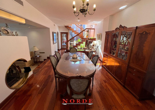 Venta Casa 5 Ambientes Barrio Naon Mataderos