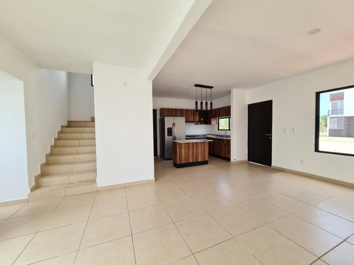 Venta Casa 4 Recámaras Privada Norte Mérida