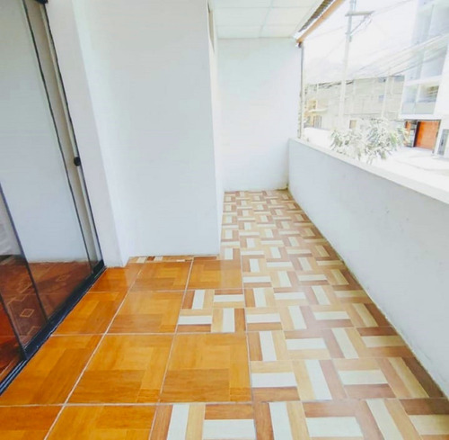 Imagen 13 de 14 de Remato Acogedora Casa Cerca C. Comercial Y Estación Metro