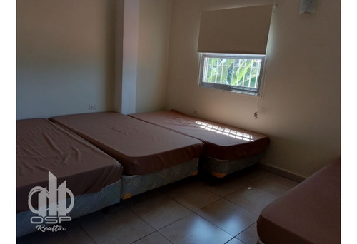 En Venta Casa Con Piscina En Higuerote + Anexo (pe)