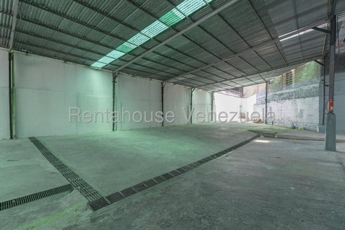 Exclusivo Galpón Con La Mejor Ubicación En Boleíta Sur, A Pie De Calle. Mls# #25-22313