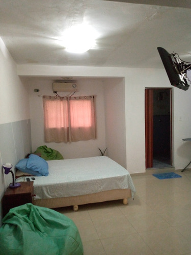 Townhouse En La Urbanización Samanes De Betania I, Charallave.