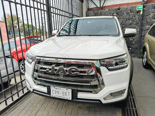 JAC Frison T8