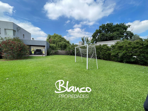 Casa En Alquiler En Haras Santa Maria, Escobar, G.b.a. Zona Norte